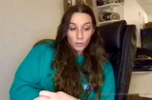 e r n i e [ pussyxburglar ] Onlyfans leaked video 17983303 on Hotleaks.tv