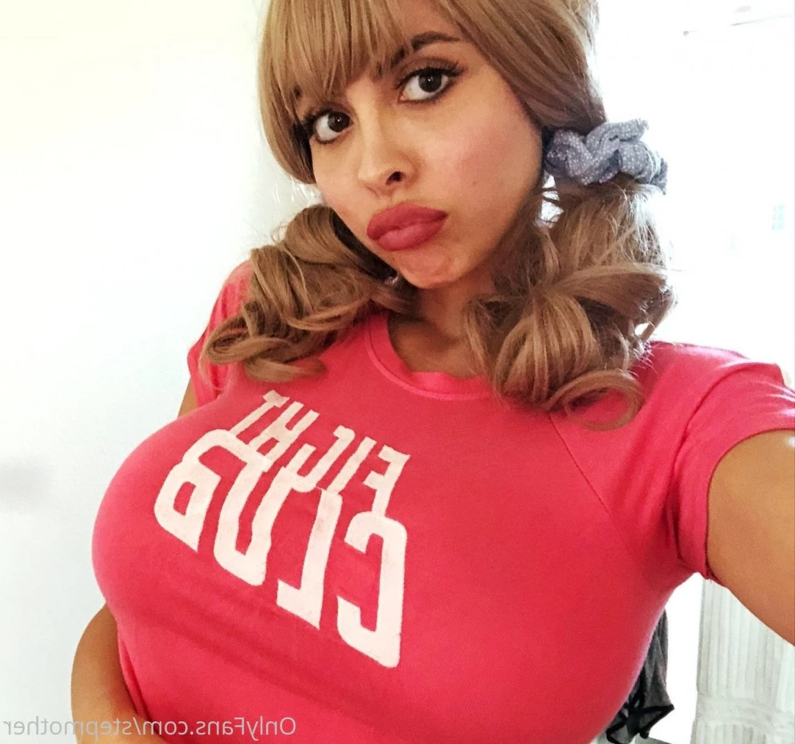 Zayla [ stepmother ] Onlyfans leaked photo 1127123 on Hotleaks.tv