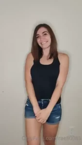 rae80085 Onlyfans leaked video 17981681 on Hotleaks.tv