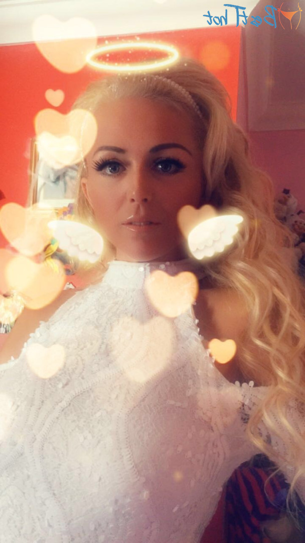 rebeccasmyth16 Onlyfans leaked photo 17566474 on Hotleaks.tv