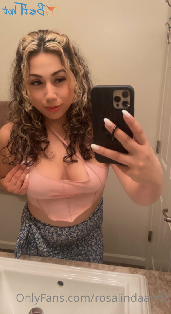 rosalindaamfc Onlyfans leaked photo 17630844 on Hotleaks.tv