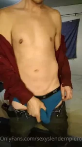 17952318