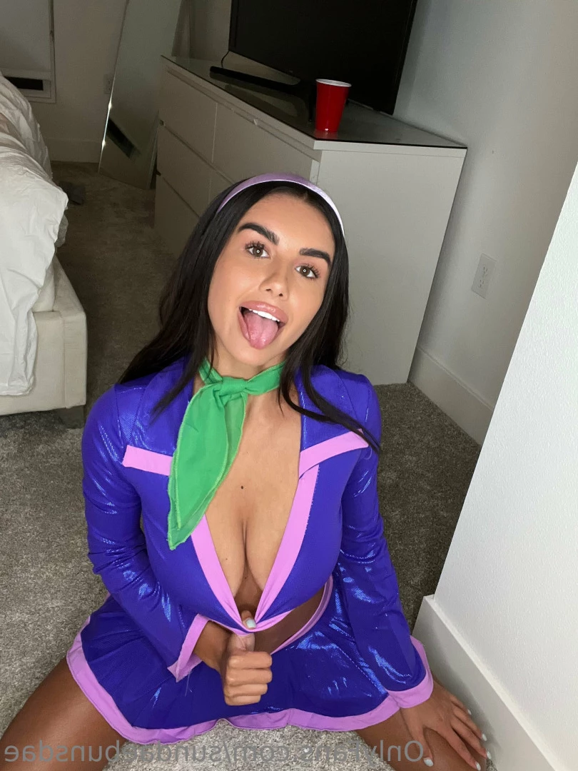 Mia Falls [ sundaebunsdae ] Onlyfans leaked photo 6230611 on Hotleaks.tv