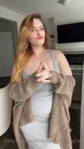 stephymisscurvy Onlyfans leaked video 17946225 on Hotleaks.tv