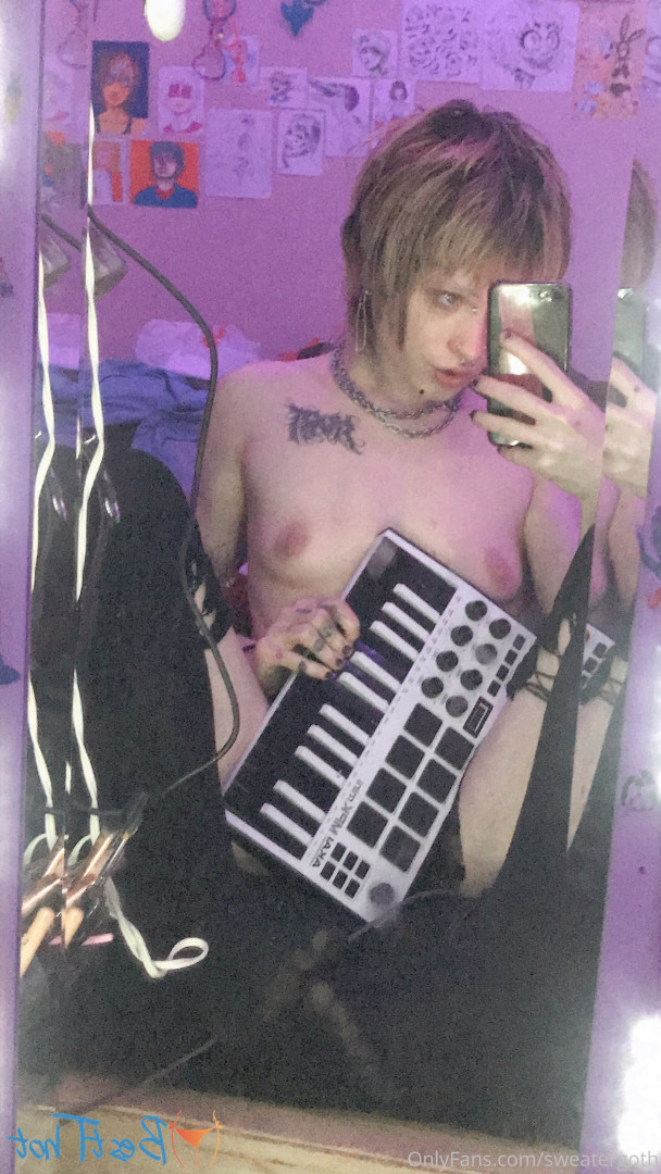 sweatergoth Onlyfans leaked photo 17775029 on Hotleaks.tv
