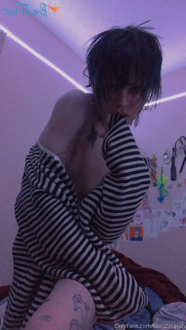 sweatergoth Onlyfans leaked photo 17775104 on Hotleaks.tv