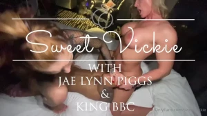 Sweet Vickie [ sweetvickie ] Onlyfans leaked video 9377745 on Hotleaks.tv