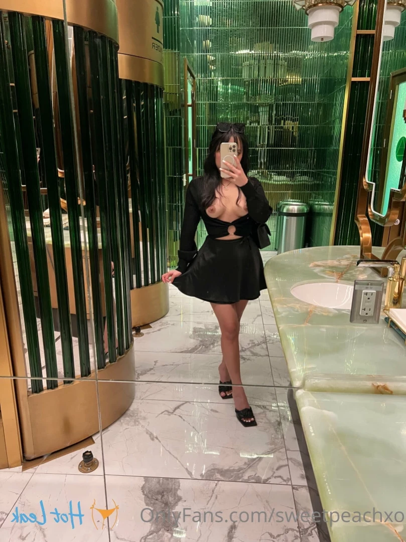 Vivienne [ sweetpeachxo ] Onlyfans leaked photo 13344273 on Hotleaks.tv