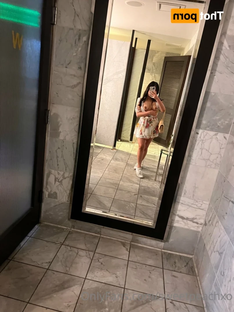 Vivienne [ sweetpeachxo ] Onlyfans leaked photo 16490459 on Hotleaks.tv