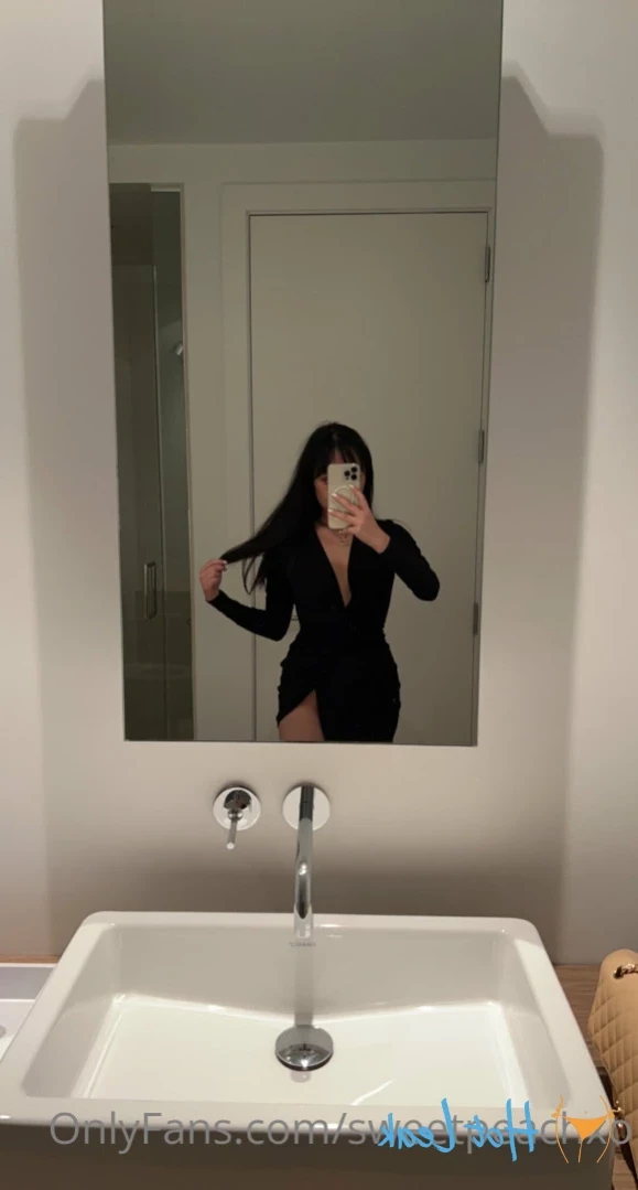 Vivienne [ sweetpeachxo ] Onlyfans leaked photo 16496178 on Hotleaks.tv