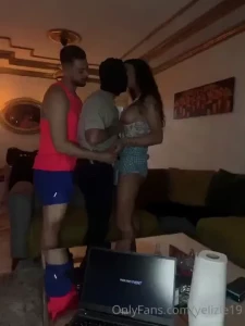 Queen [ queenle19 ] Onlyfans leaked video 17924393 on Hotleaks.tv