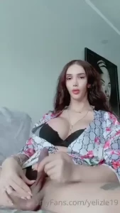 Queen [ queenle19 ] Onlyfans leaked video 17924411 on Hotleaks.tv
