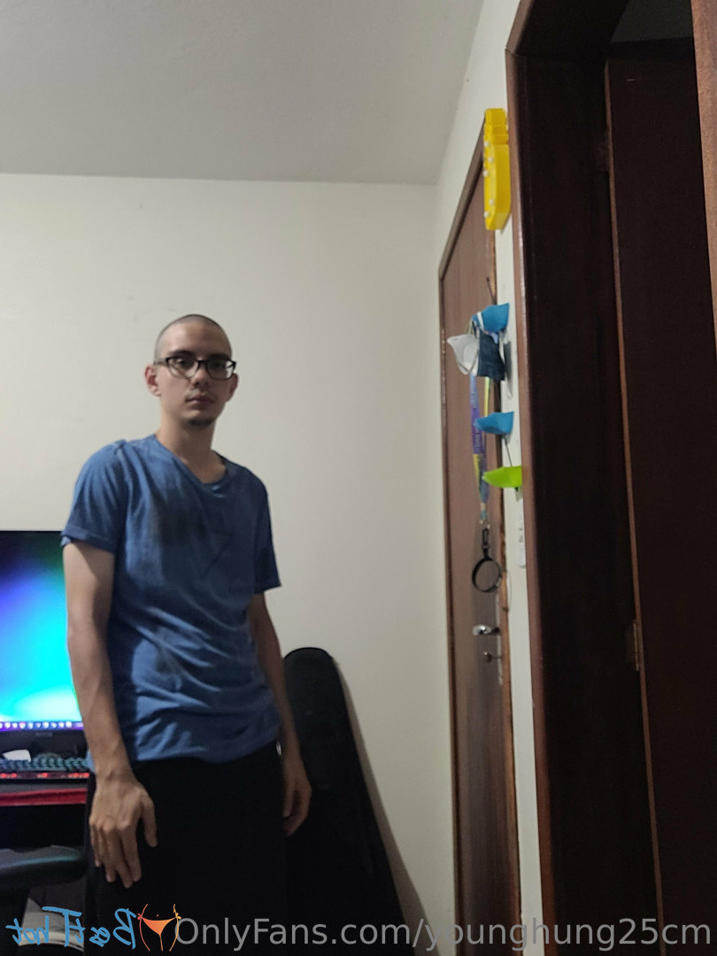 younghung25cm Onlyfans leaked photo 17644139 on Hotleaks.tv