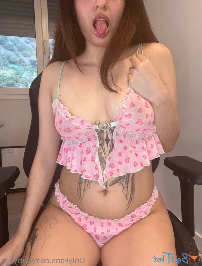 🌺 𝐋𝐈𝐒 𝐁𝐀𝐁𝐘 🌺 TATTOO GIRL NEXT DOOR [ babyxlis ] Onlyfans leaked photo 18603184 on Hotleaks.tv