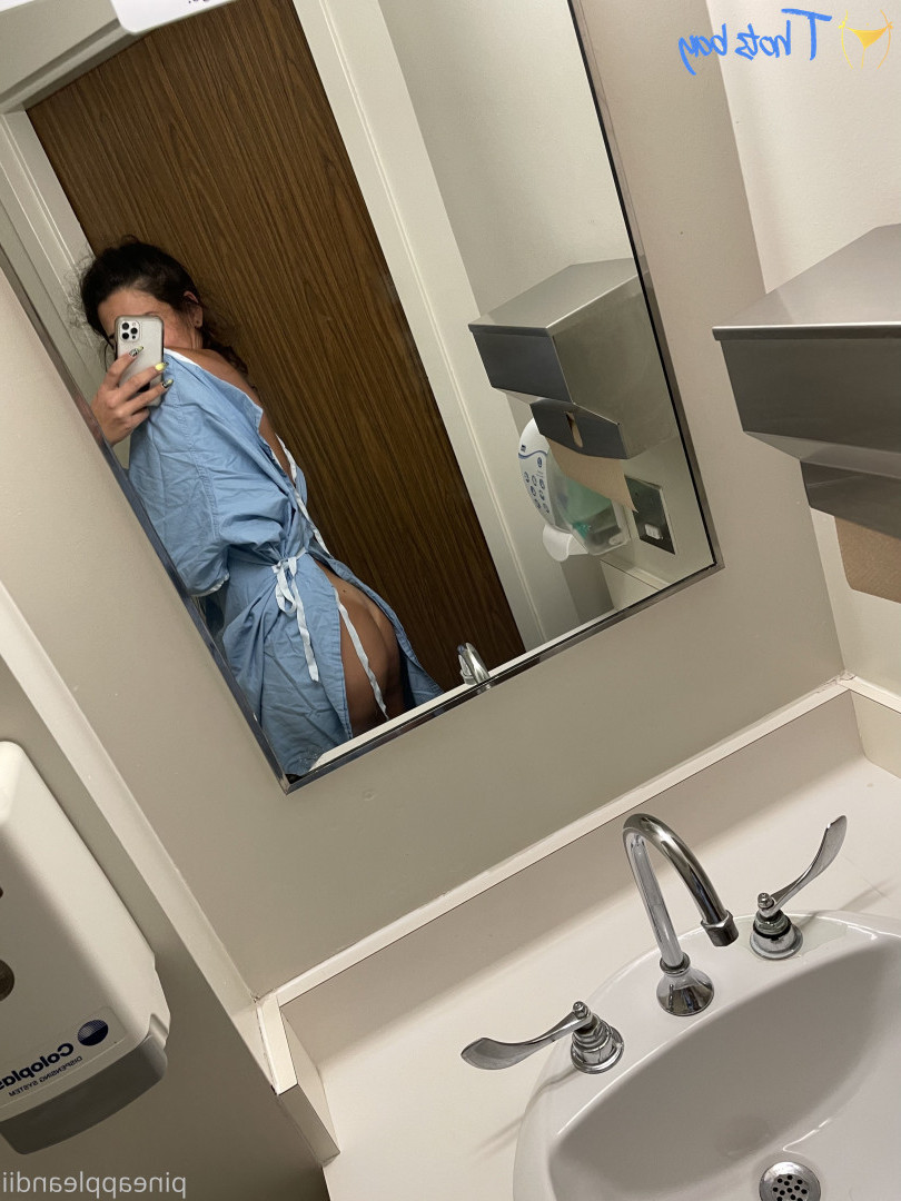 pineappleandii Onlyfans leaked photo 18128048 on Hotleaks.tv