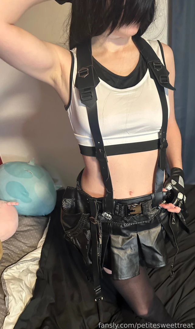petitesweettreat Onlyfans leaked photo 18523237 on Hotleaks.tv