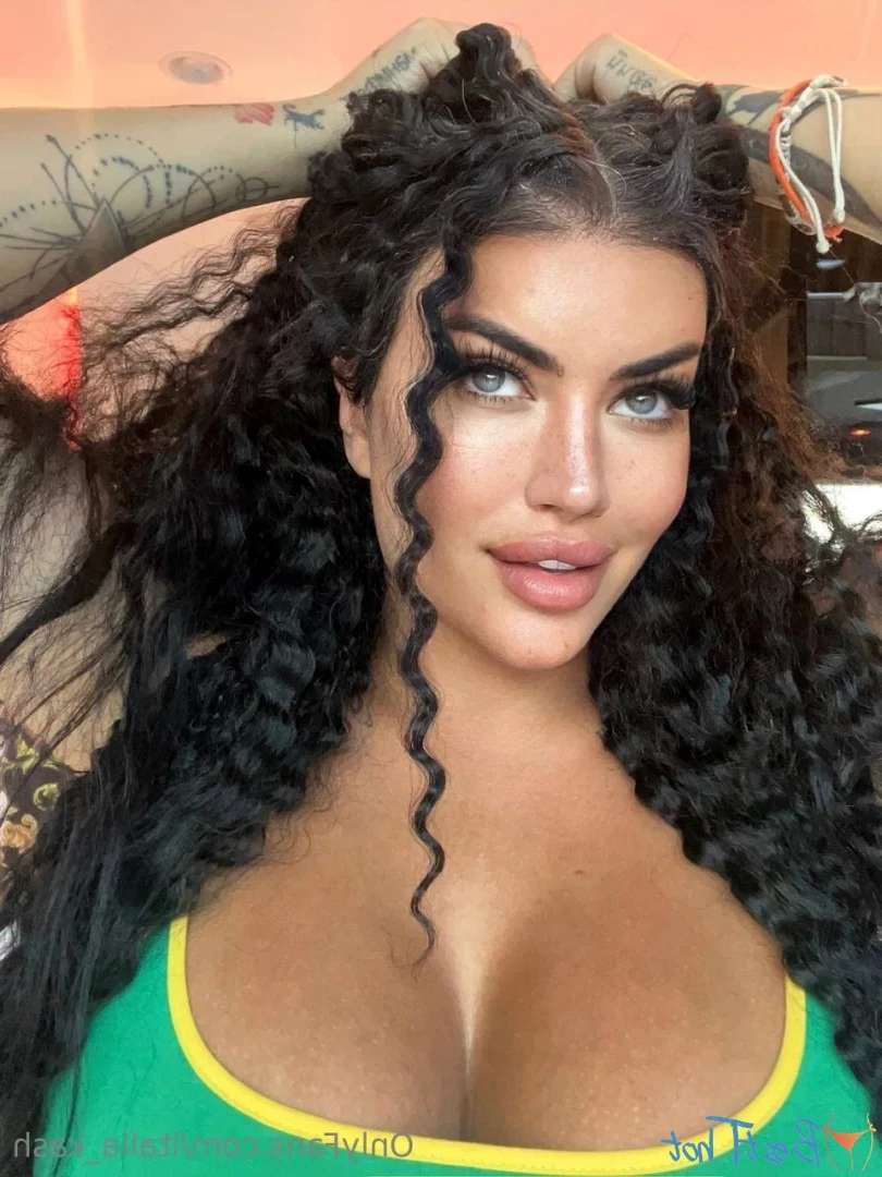 italia_kash [ italia-kash ] Onlyfans leaked photo 18655729 on Hotleaks.tv
