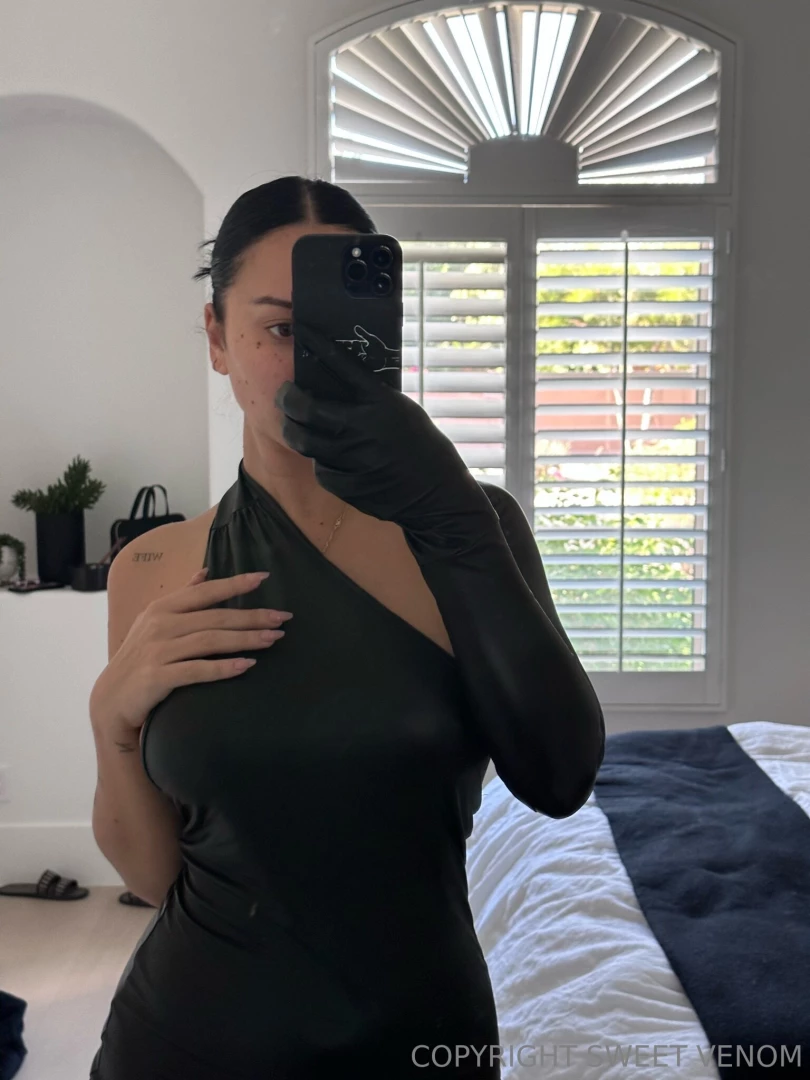 zancsblackbook Onlyfans leaked photo 18137496 on Hotleaks.tv
