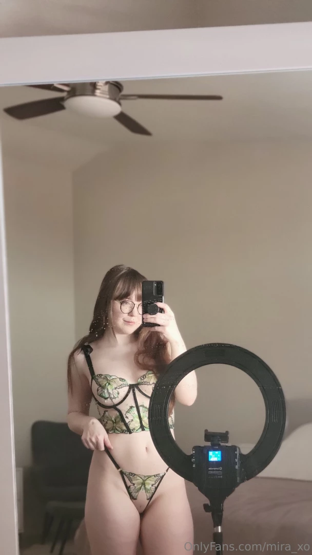 mira_xo [ mira-xo ] Onlyfans leaked photo 18390115 on Hotleaks.tv