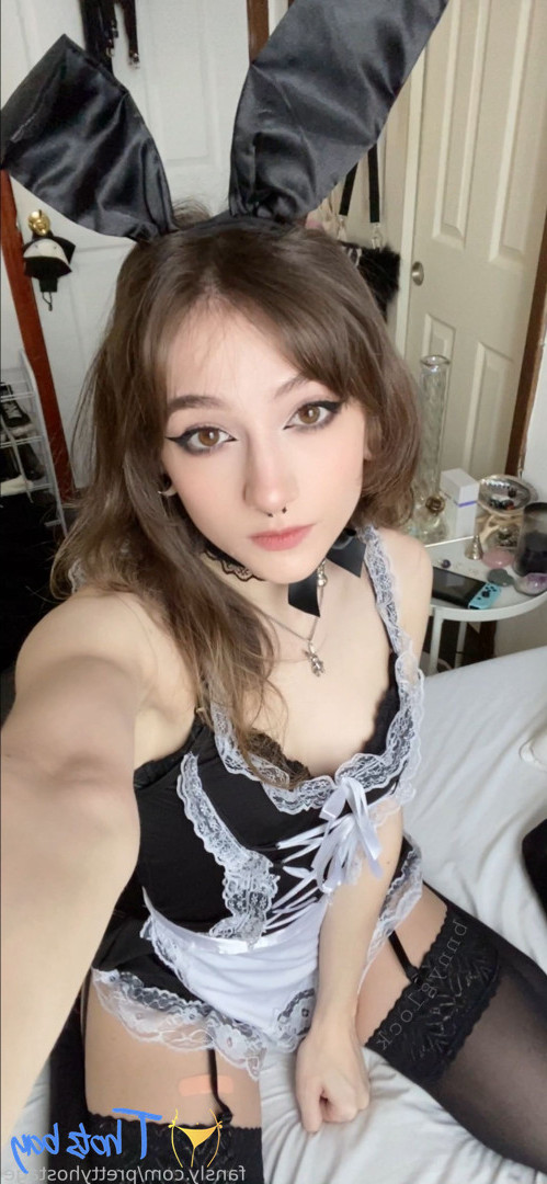 prettyhostage Onlyfans leaked photo 18504528 on Hotleaks.tv