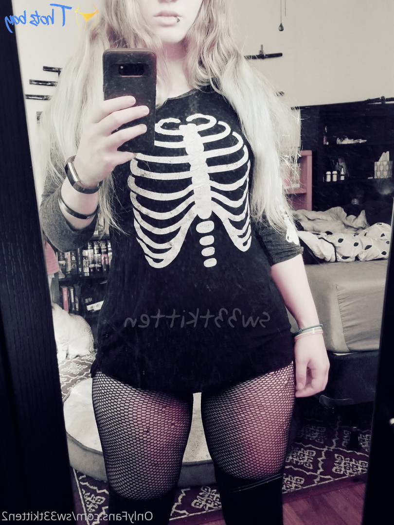 sw33tkitten2 Onlyfans leaked photo 18218898 on Hotleaks.tv