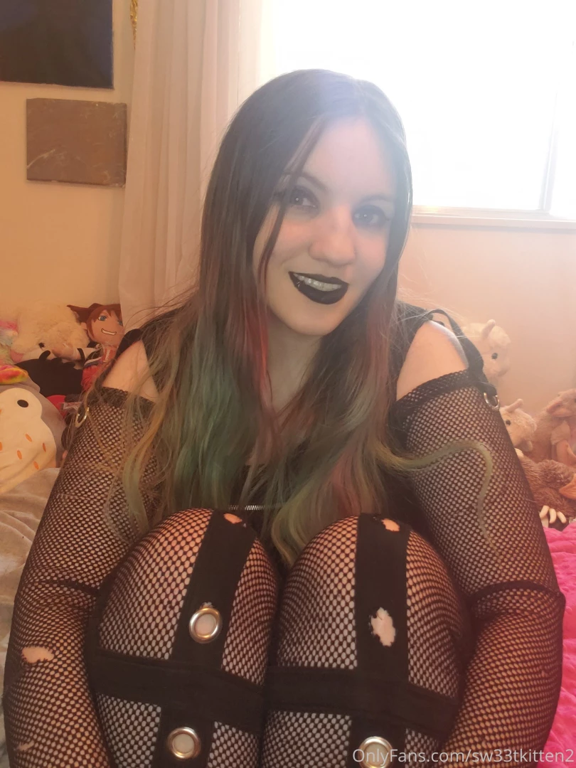 sw33tkitten2 Onlyfans leaked photo 18219051 on Hotleaks.tv