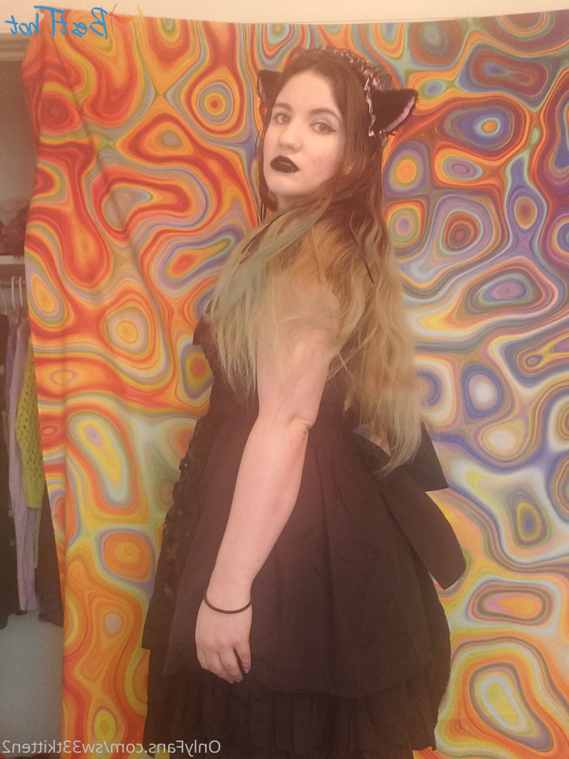 sw33tkitten2 Onlyfans leaked photo 18219264 on Hotleaks.tv
