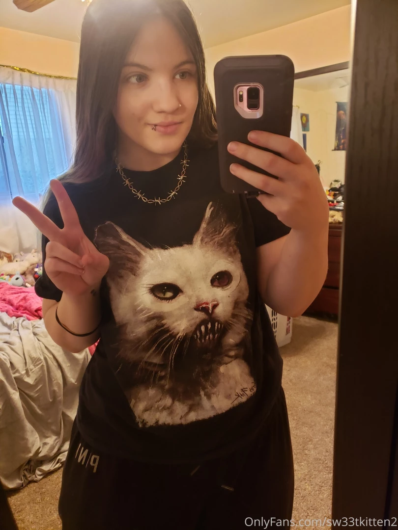 sw33tkitten2 Onlyfans leaked photo 18221021 on Hotleaks.tv