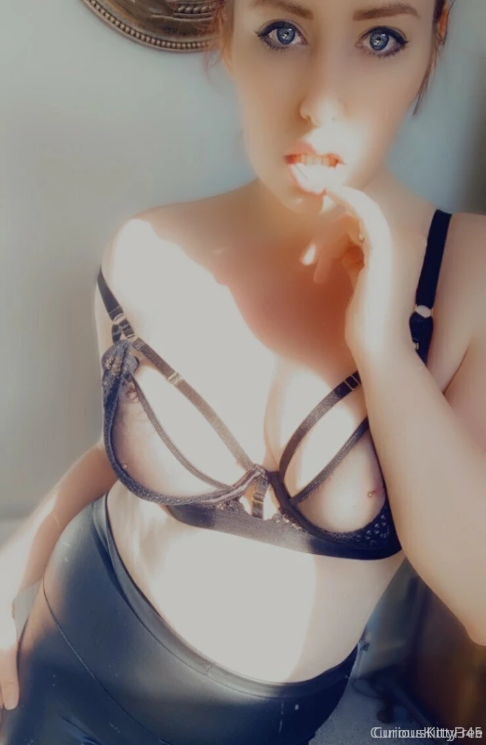 curiouskittypremium Onlyfans leaked photo 18223571 on Hotleaks.tv