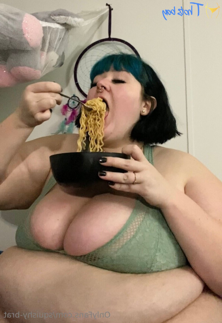 squishy-brat Onlyfans leaked photo 18443318 on Hotleaks.tv