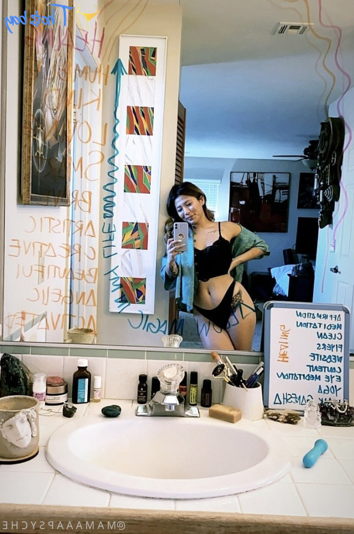 goddessemberz Onlyfans leaked photo 18219513 on Hotleaks.tv