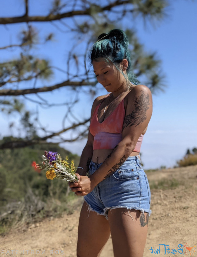 goddessemberz Onlyfans leaked photo 18219614 on Hotleaks.tv