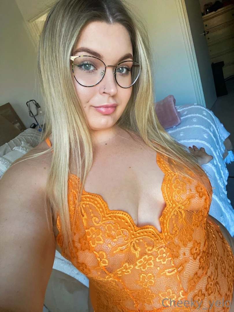 cheeky_yelofree [ cheeky-yelofree ] Onlyfans leaked photo 18219037 on Hotleaks.tv