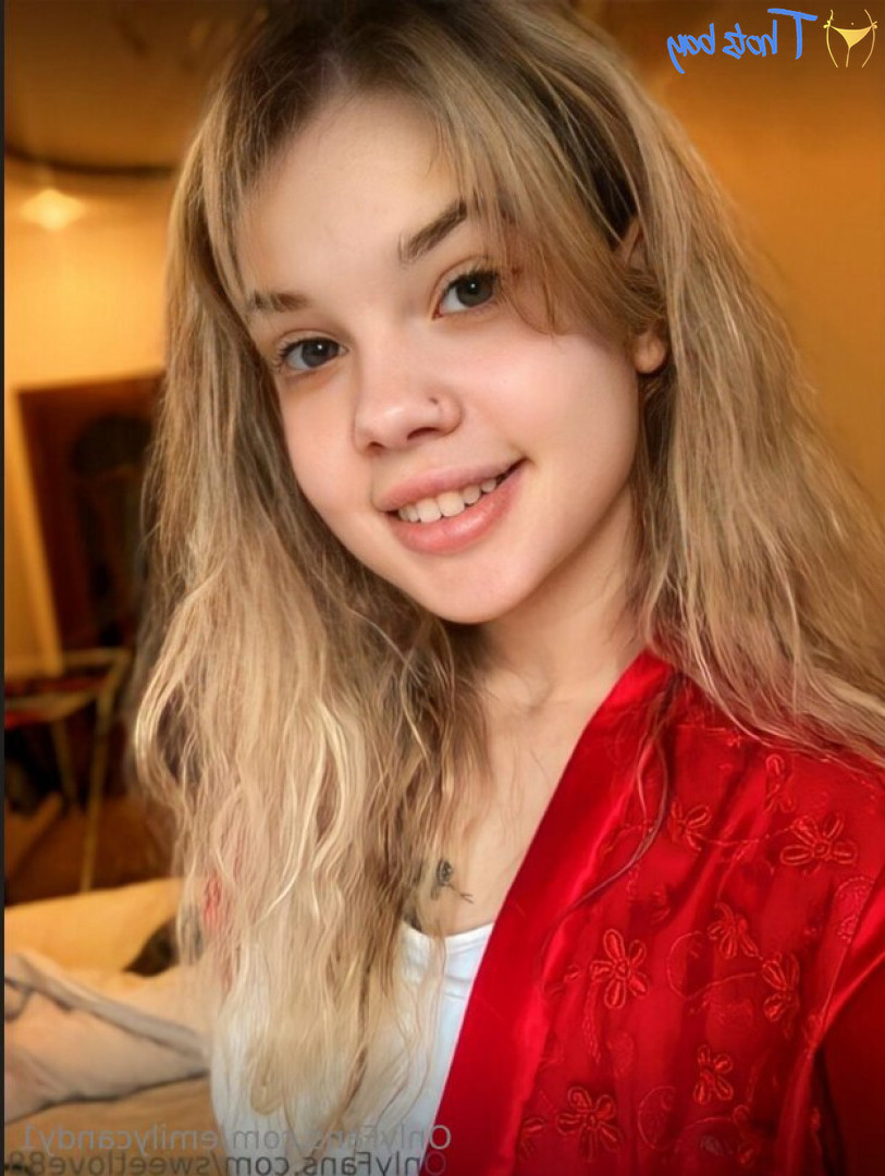 emilycandy1 Onlyfans leaked photo 18462298 on Hotleaks.tv