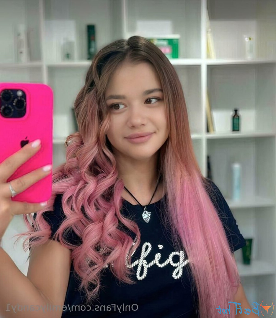 emilycandy1 Onlyfans leaked photo 18462379 on Hotleaks.tv