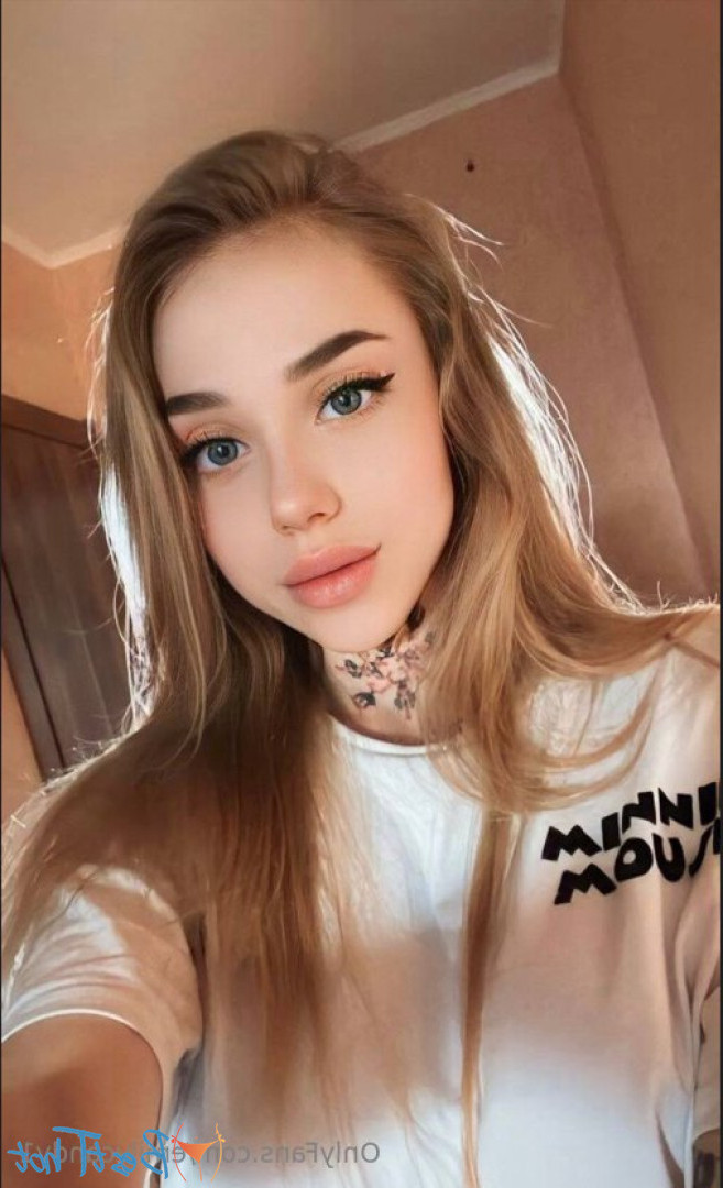 emilycandy1 Onlyfans leaked photo 18463199 on Hotleaks.tv