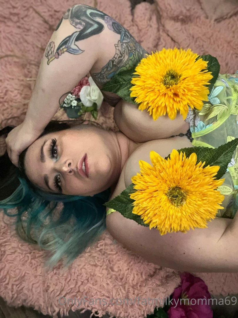 fatmilkymomma69 Onlyfans leaked photo 18316582 on Hotleaks.tv