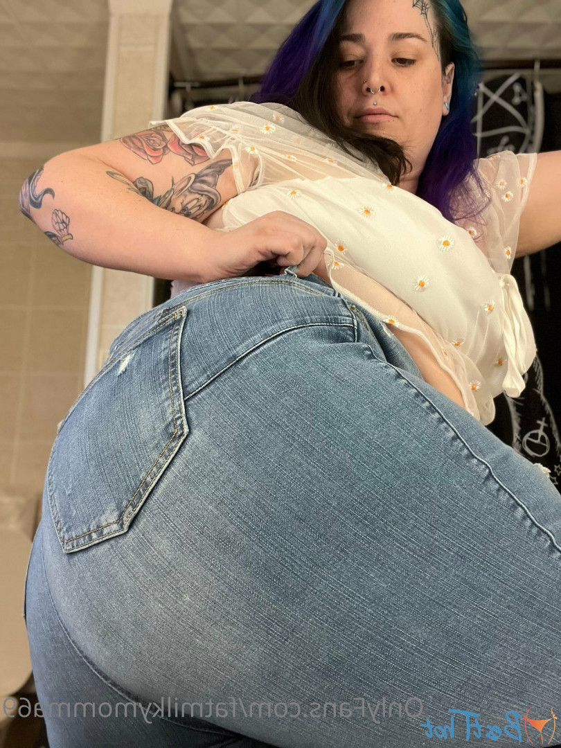 fatmilkymomma69 Onlyfans leaked photo 18320574 on Hotleaks.tv