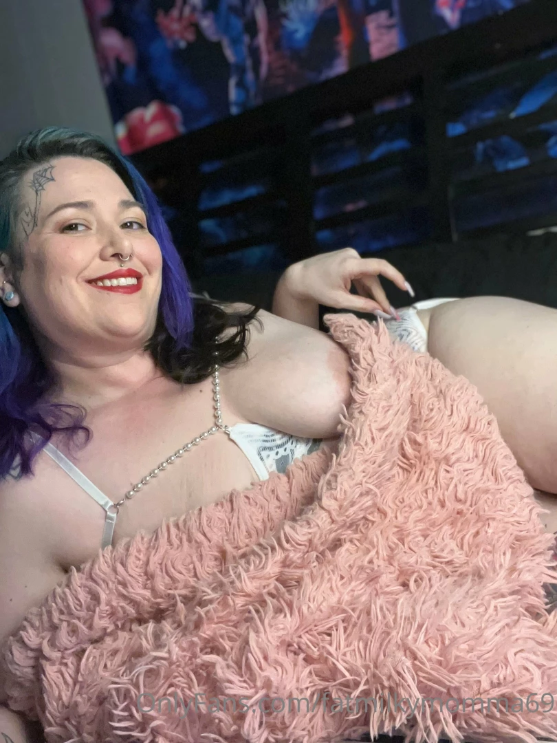 fatmilkymomma69 Onlyfans leaked photo 18320770 on Hotleaks.tv