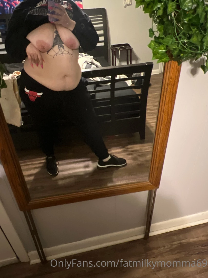 fatmilkymomma69 Onlyfans leaked photo 18322896 on Hotleaks.tv