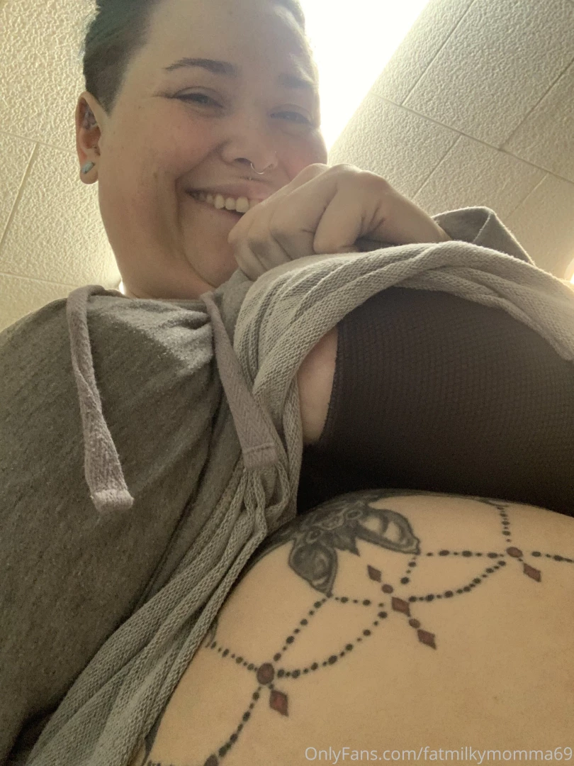 fatmilkymomma69 Onlyfans leaked photo 18324421 on Hotleaks.tv