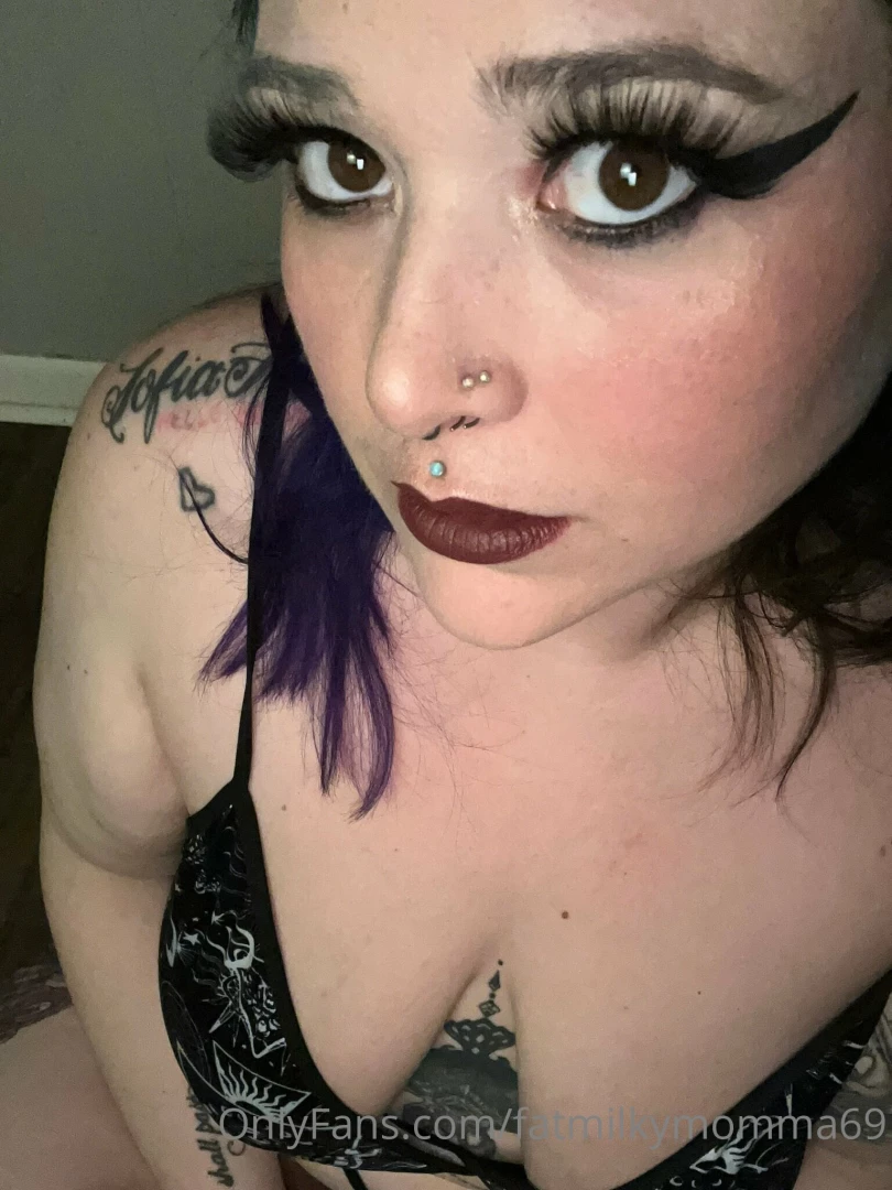 fatmilkymomma69 Onlyfans leaked photo 18324710 on Hotleaks.tv
