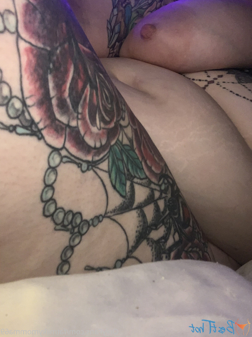 fatmilkymomma69 Onlyfans leaked photo 18324949 on Hotleaks.tv