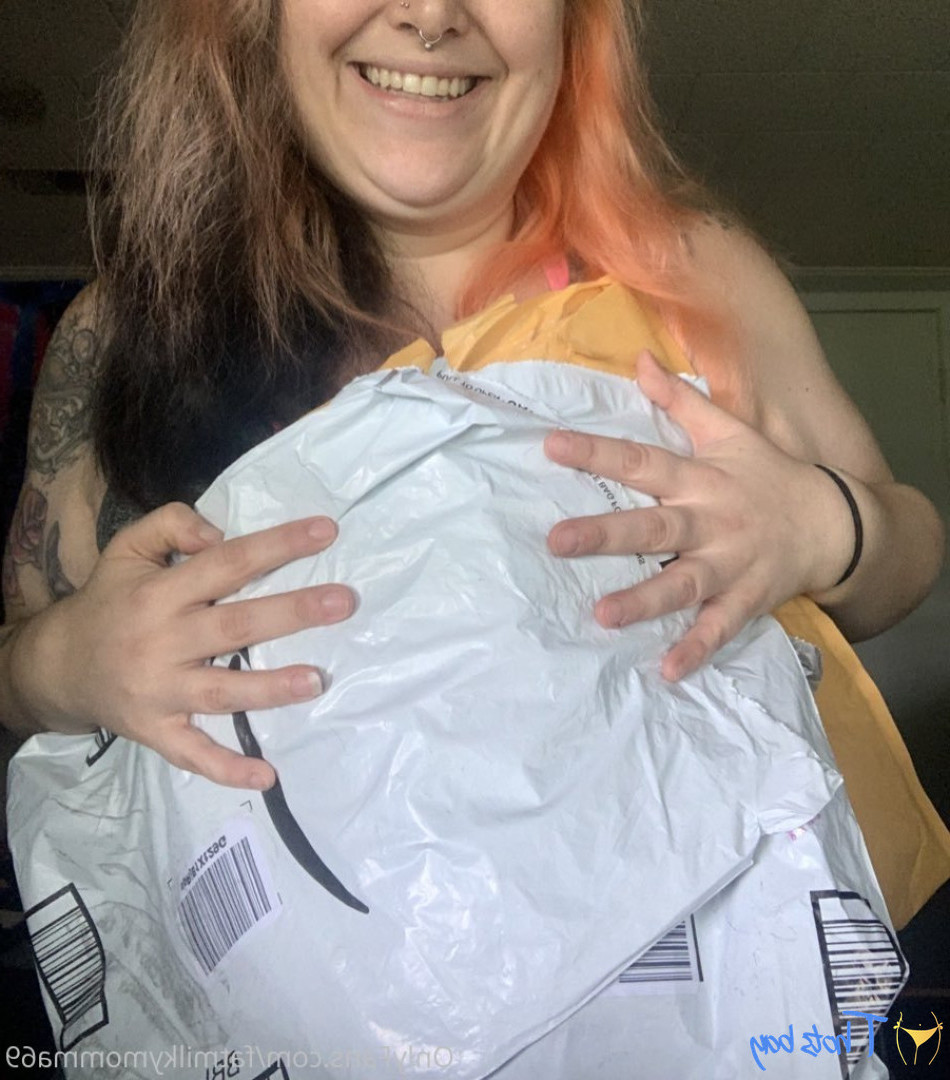 fatmilkymomma69 Onlyfans leaked photo 18328038 on Hotleaks.tv