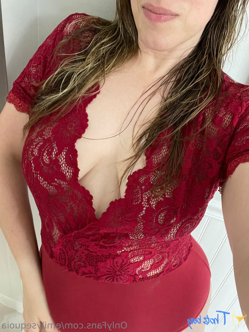 emilysequoia Onlyfans leaked photo 18227633 on Hotleaks.tv