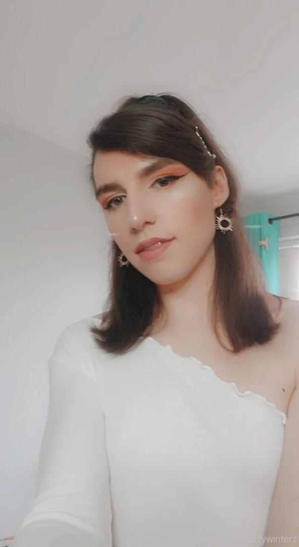 izzywinterz Onlyfans leaked photo 18327785 on Hotleaks.tv