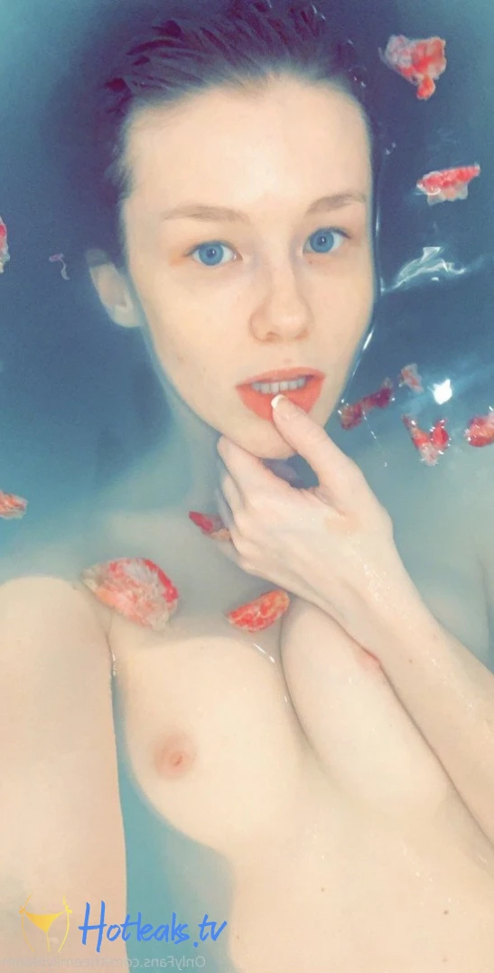 Emilybloom [ theemilybloom ] Onlyfans leaked photo 1169115 on Hotleaks.tv