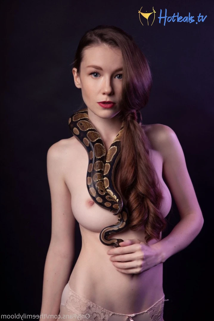 Emilybloom [ theemilybloom ] Onlyfans leaked photo 1169410 on Hotleaks.tv