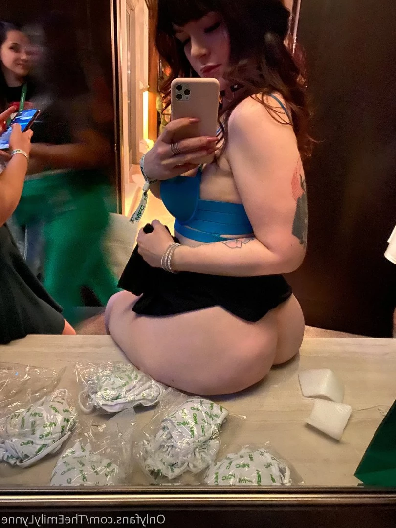 Emily Lynne 🍑 [ theemilylynne ] Onlyfans leaked photo 4549134 on Hotleaks.tv