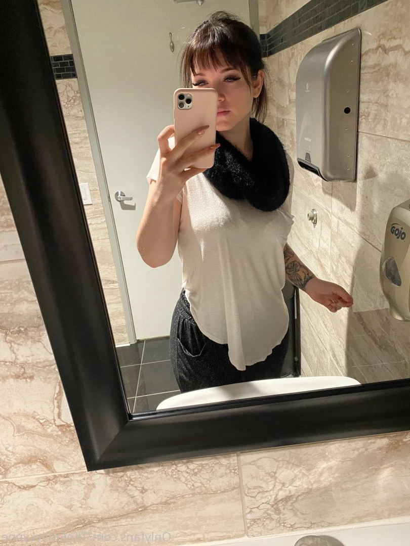 Emily Lynne 🍑 [ theemilylynne ] Onlyfans leaked photo 4553496 on Hotleaks.tv